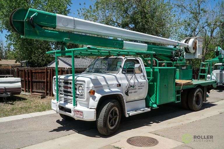1988 GMC SIERRA HiRanger Bucket Truck, Manual, Hydraulic Controls