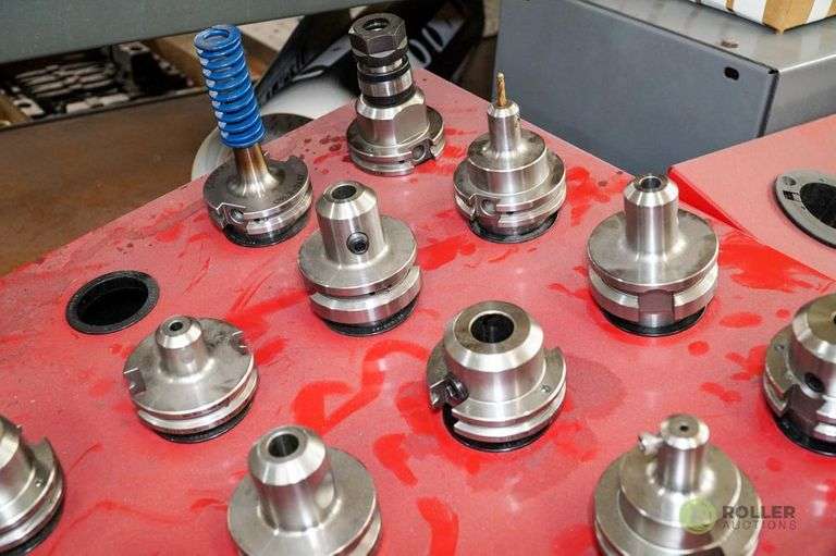 Pioneer Cat 40 Tool Holders With Huot Platform Roller Auctions