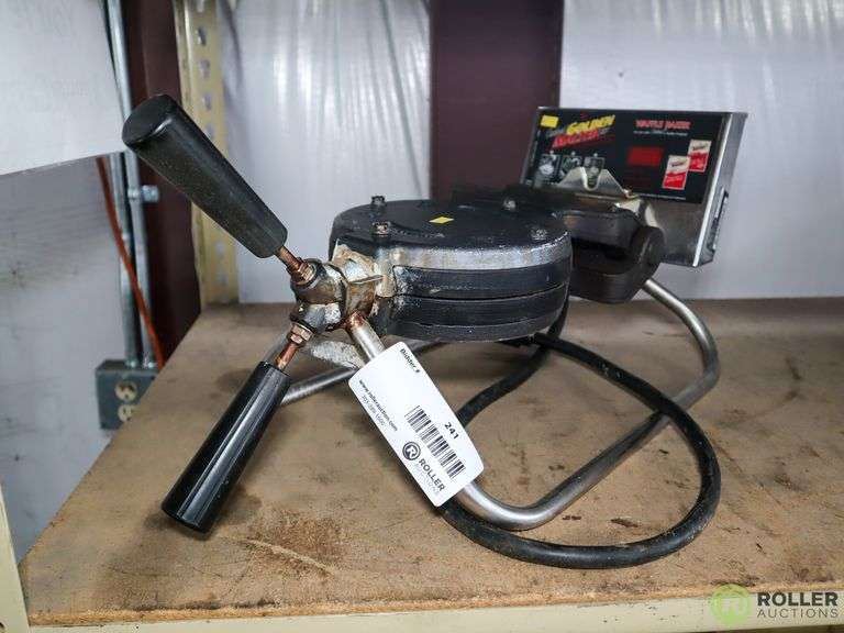 Carbons RTP Golden Malted Waffle Baker Roller Auctions