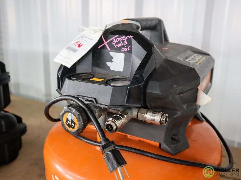 Rigid 6Gallon Compressor (Does Not Hold Air) Roller Auctions
