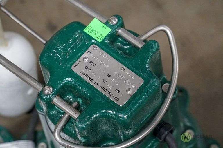 New Zoeller M267F Submersible Sewage Pump, 115V Roller Auctions