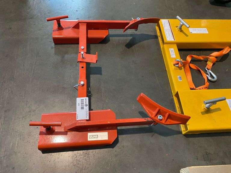 ULine H1843 55Gallon Drum Grabber Forklift Attachment and ULine H