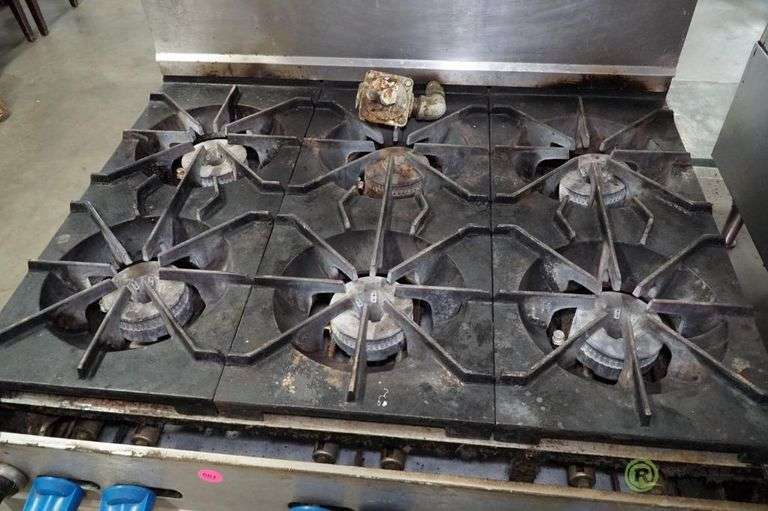 Montague Grizzly 36in 6Burner Range With Lower Oven, Gas Roller Auctions