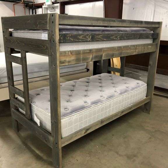 Model Home Furniture and Decorations Roller Auctions