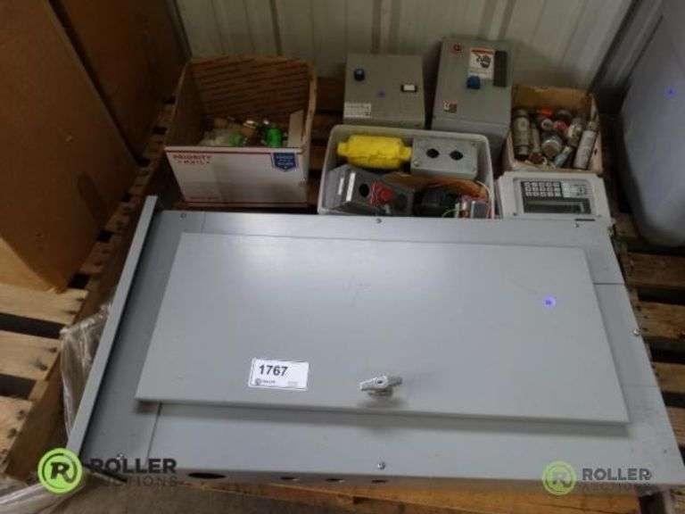 Pallet of Electrical Junction Boxes, Fuses, etc Roller Auctions