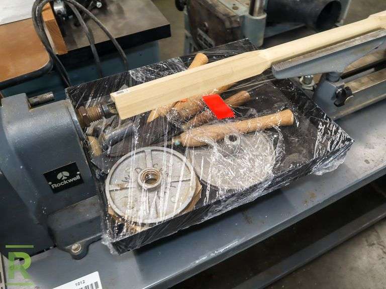 Rockwell 46111 Wood Lathe and Lathe Hand Tools Roller Auctions