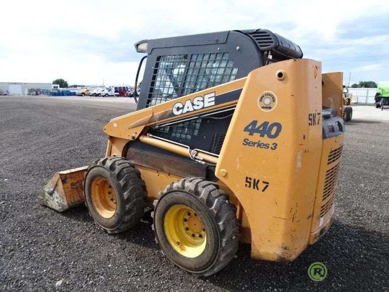 2010 Case 440 Skid Steer Loader, Series 3, Auxiliary Hydraulics, Ride
