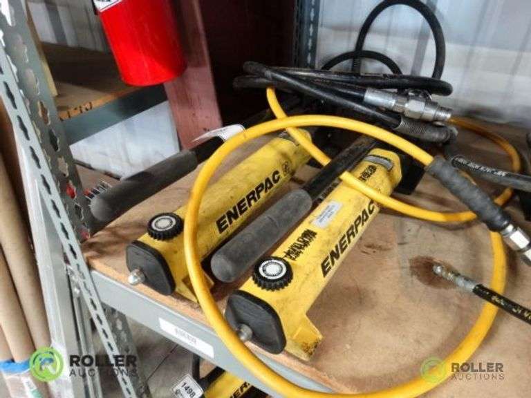 (2) Enerpac P392 Hydraulic Hand Pumps Roller Auctions