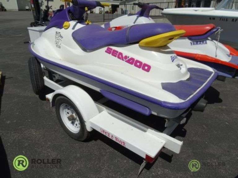 Yamaha QSTS Jet Ski & Sea Doo GS Bombardier Jet Ski S/N 22N22268K697