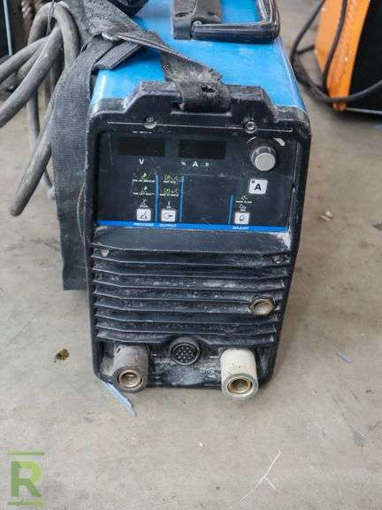 Miller Maxstar 200 Arc Welder (Missing Leads) - Roller Auctions