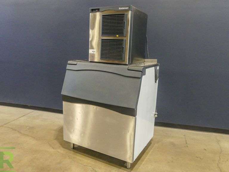 Scotsman N0922A32A Air Cooled Ice Maker With Catch Bin Roller Auctions