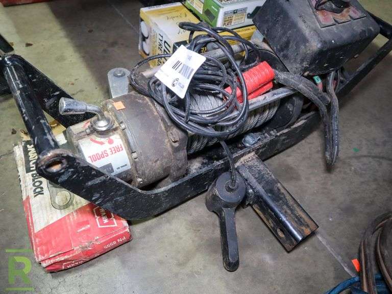 Warn M8000 Winch, Snatch Black, ATV Mounting Plate and Tire Covers