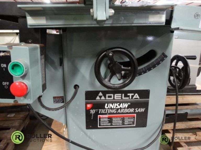 Delta 36953 10in Tilting Unisaw With Table Extension and Biesemeyer