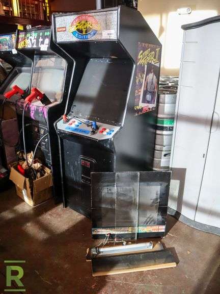 Capcom Street Fighter 2 Champion Edition Arcade Game - Roller Auctions