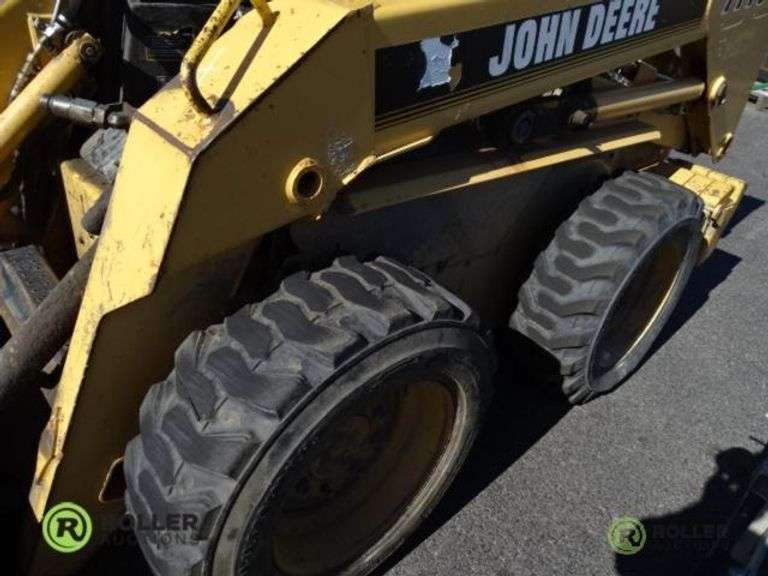 John Deere 7775 Skid Steer, Auxiliary Hydraulics, 65in Bucket, 1016.5
