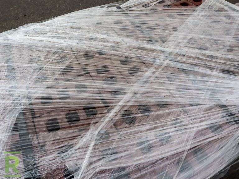 (2) Pallets Of Brick - Roller Auctions