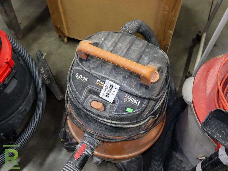 (2) Ridgid Wet/Dry Vacuums - Roller Auctions