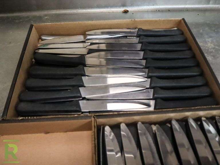 (3) Trays Of Knives - Roller Auctions