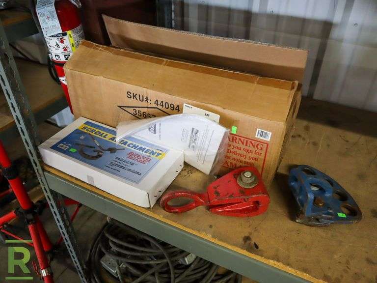 Pittsburgh 44094 Compact Bender Bench, Scroll Attachment - Roller Auctions
