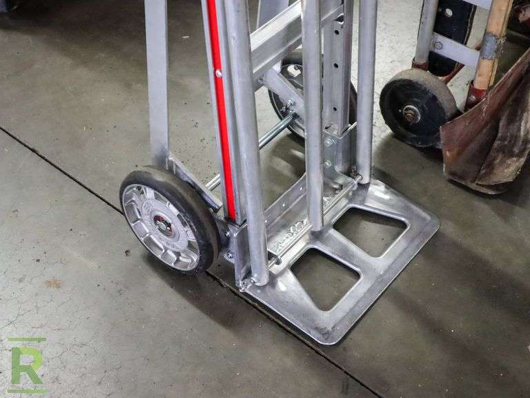 2-Wheel Hand Truck, 500LBS Capacity - Roller Auctions