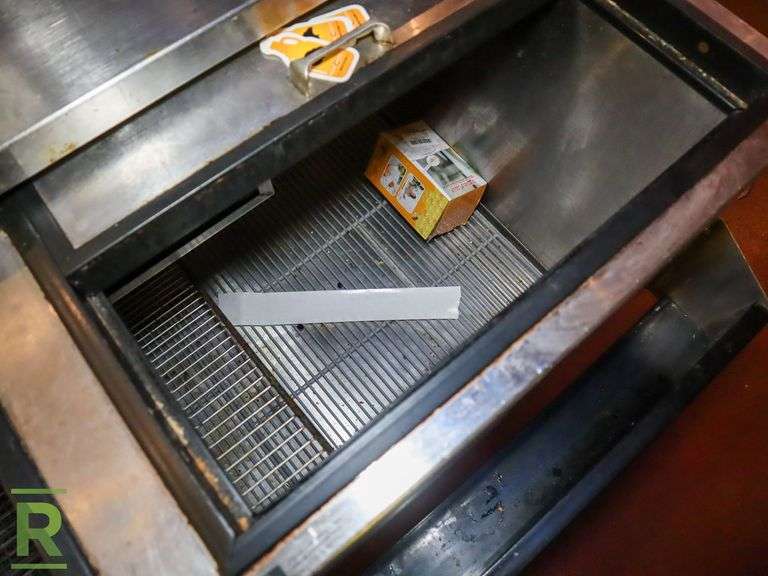 Glastender MF485F1 Bottle Chiller On Casters (Not Cooling) - Roller Auctions
