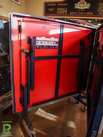 Bound Pro Ping-Pong Table - Roller Auctions