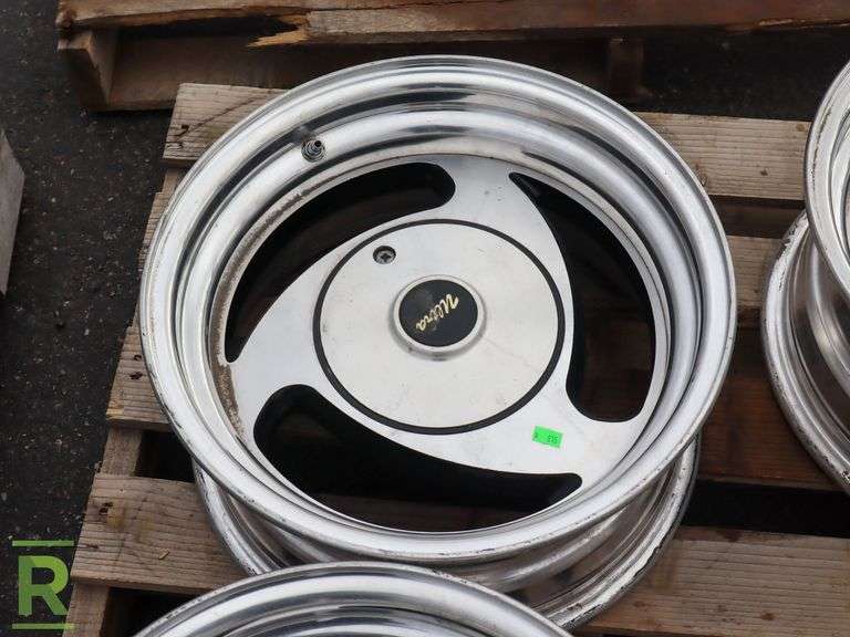 (4) Wheels, 15" - Roller Auctions