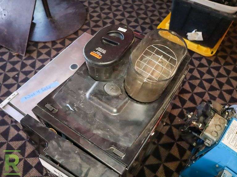 Bunn Espresso Machine With Counter Top Refrigerator - Roller Auctions