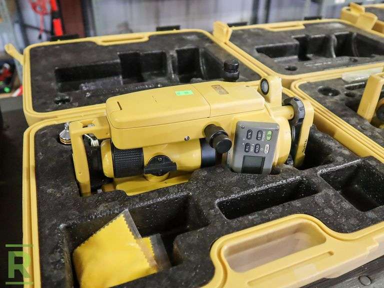 (2) Topcon DT-209 Optical Digital Theodolites - Roller Auctions