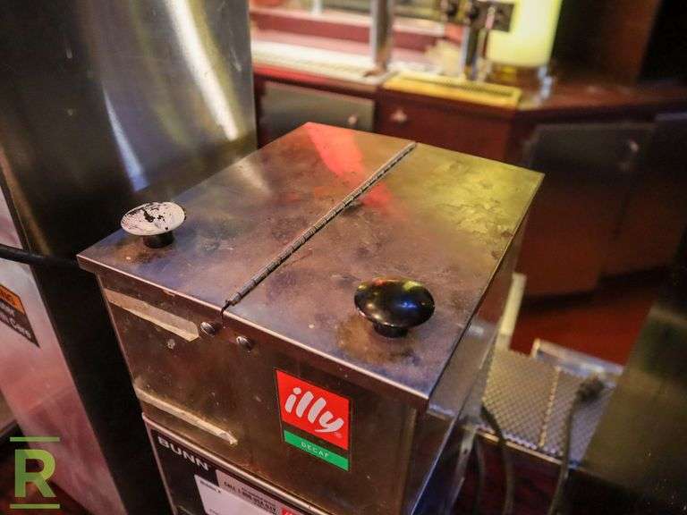 Bunn LPG-2E Coffee Grinder - Roller Auctions