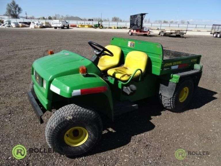 John Deere Gator 4x2 Gas Engine, Manual Dump Bed, HRS3415 Roller