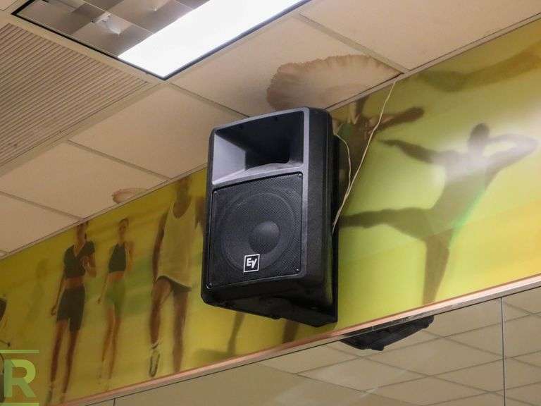 (4) EV Studio Speakers and (2) Subwoofers - Roller Auctions