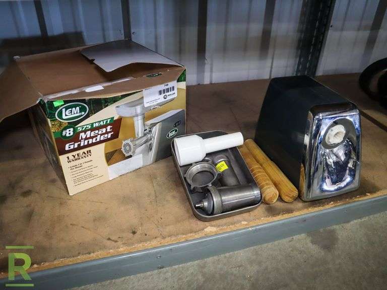 LEM 8 Meat Grinder, 575W Roller Auctions
