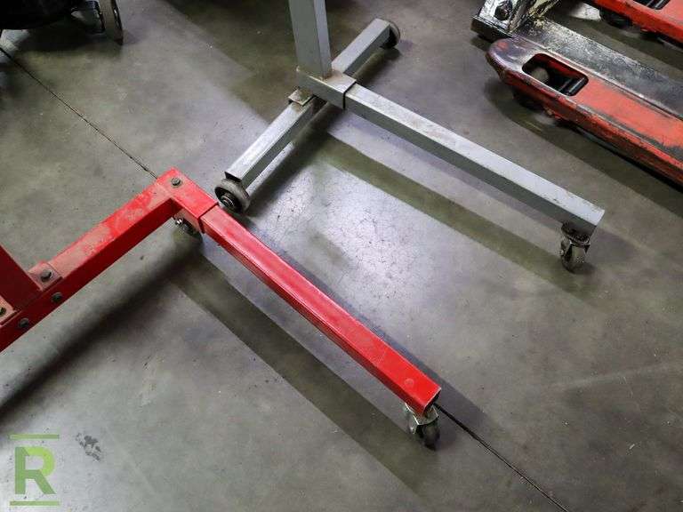 (2) Engine Stands - Roller Auctions