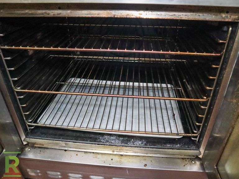 Blodgett Zephaire Double Stock Convection Oven On Casters, Gas - Roller Auctions