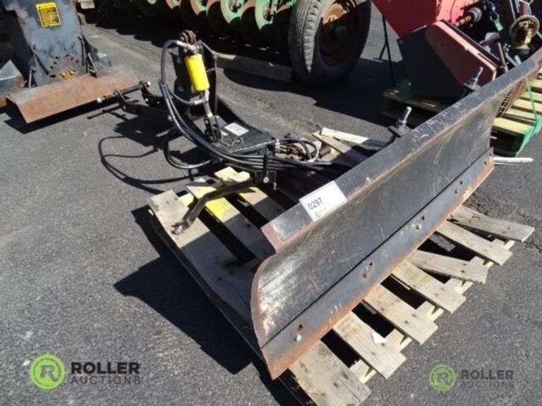 KwikWay Hydraulic Garden Tractor Plow Roller Auctions