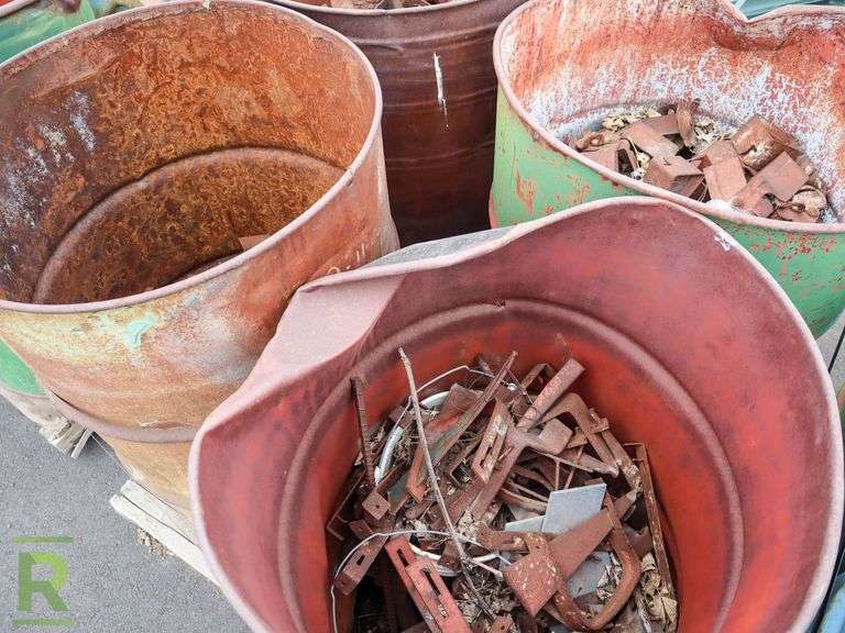 (3) Pallet Of Cam Locks & Forms - Roller Auctions