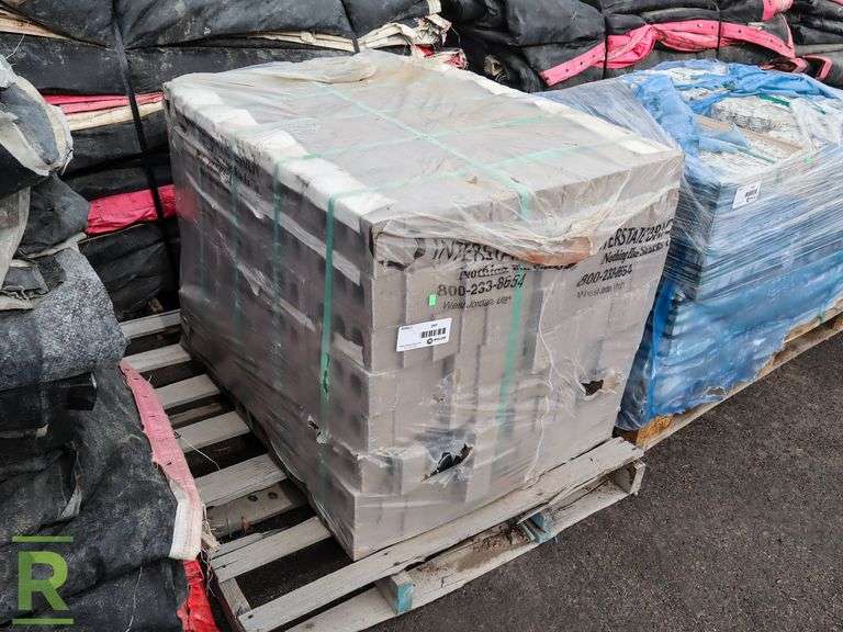 Pallet Of Bricks - Roller Auctions