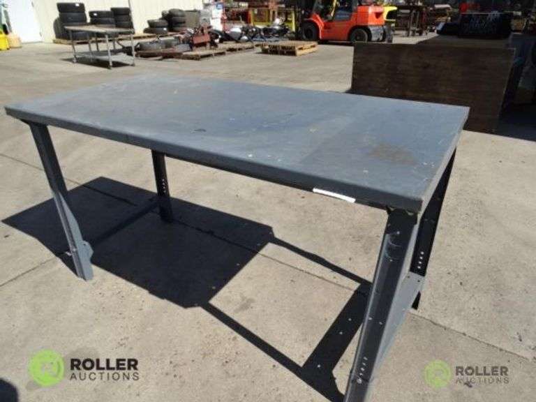 60in L x 30in W x 34in H Metal Frame Work Table Roller Auctions
