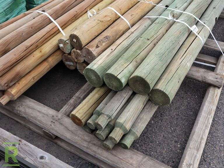 Pallet Of Round Posts - Roller Auctions
