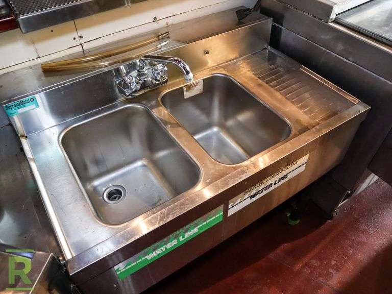 (2) Supreme Metal 2-Bay Bar Sinks - Roller Auctions