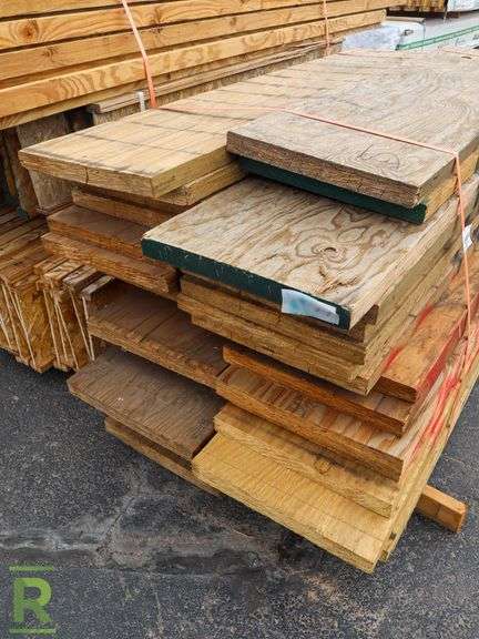 Pallet Of Wood Boards - Roller Auctions