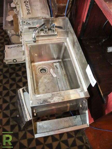 Advance Tabco CR-HS-12 12" Hand Sink - Roller Auctions