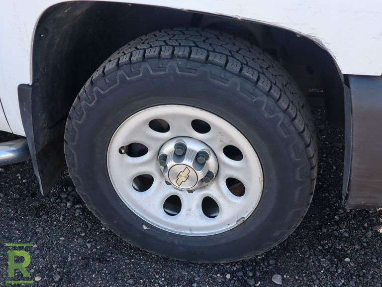 2012 Chevrolet Silverado 1500 4WD Pickup - Roller Auctions