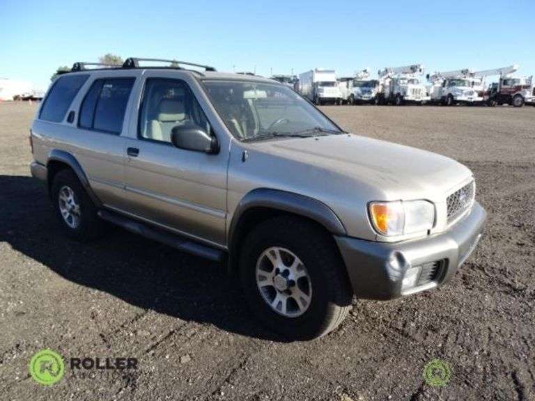 2000 NISSAN PATHFINDER SE 4x4 SUV, 6Cylinder, Automatic, Odometer