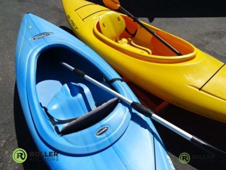 Pelican Ramex 94in and Victory Blast 114in Kayaks With Paddles Roller