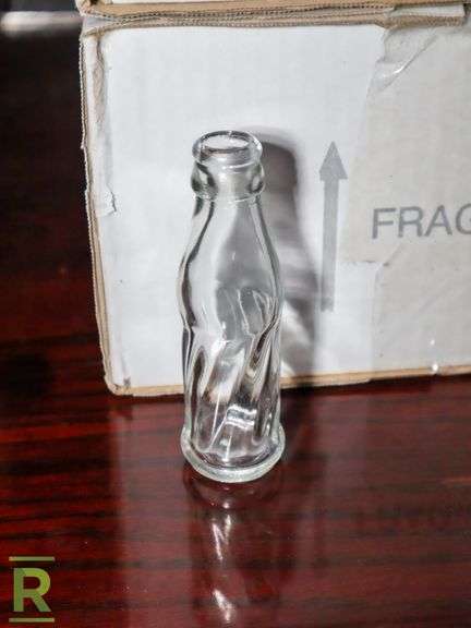 (5) Boxes Of Comatec R904 Mini Cola Bottles - Roller Auctions