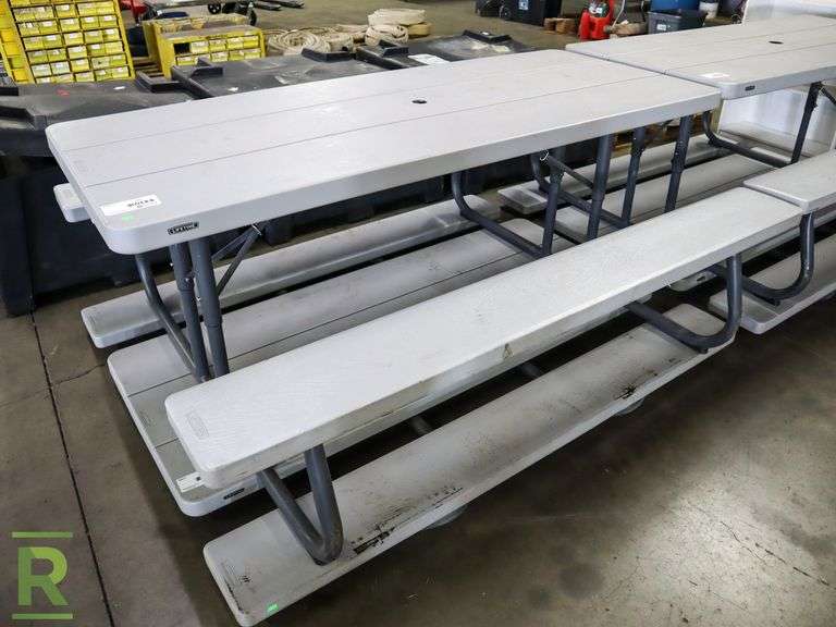 Lifetime 6' Collapsible Picnic Table - Roller Auctions