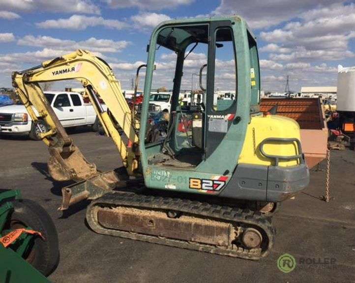 Yanmar B272B Crawler Excavator, Diesel Engine With Backhoe and Rubber