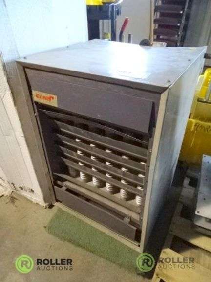 29in x 20-1/2in Janitrol Gas Heater - Roller Auctions